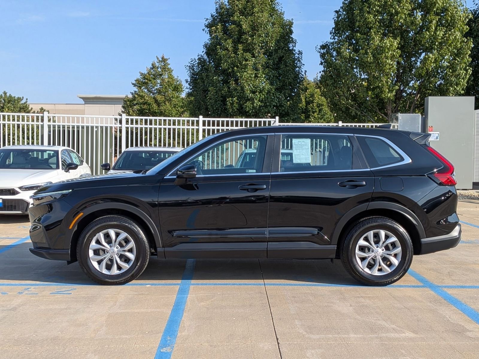 2024 Honda CR-V LX photo 8