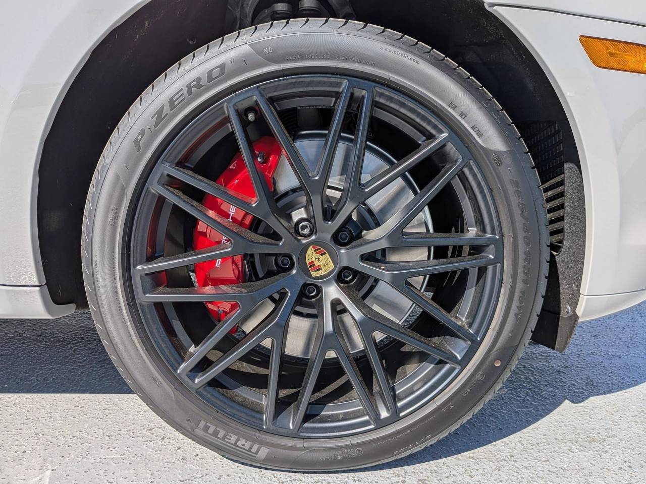 2025 Porsche Macan GTS photo 22
