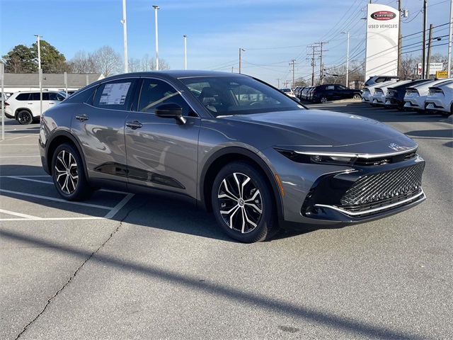 2026 Toyota Crown XLE's photo