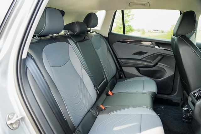 2025 Volkswagen Tiguan SE photo 30