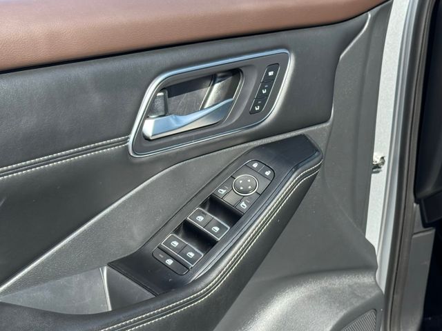 2021 Nissan Rogue SL photo 5