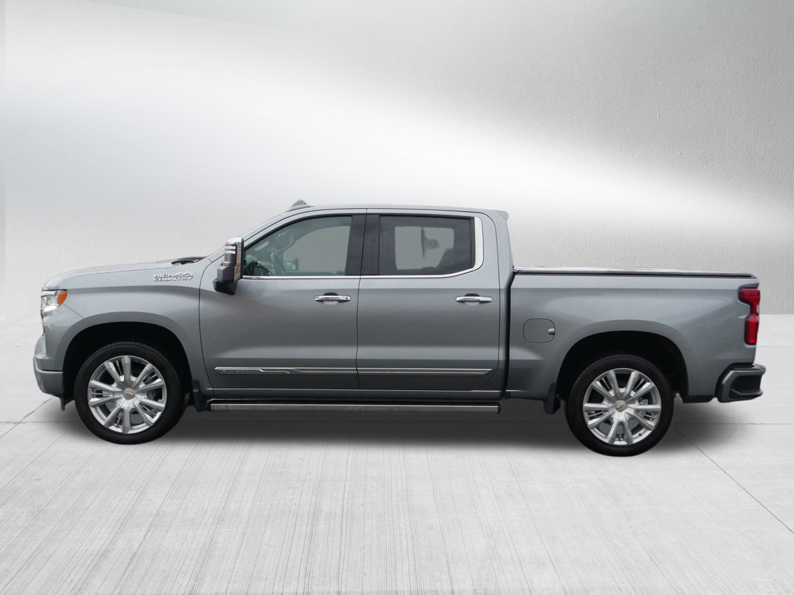 2024 Chevrolet Silverado 1500 High Country photo 4