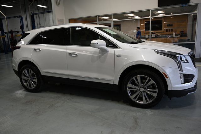 2025 Cadillac XT5 Premium Luxury photo 4