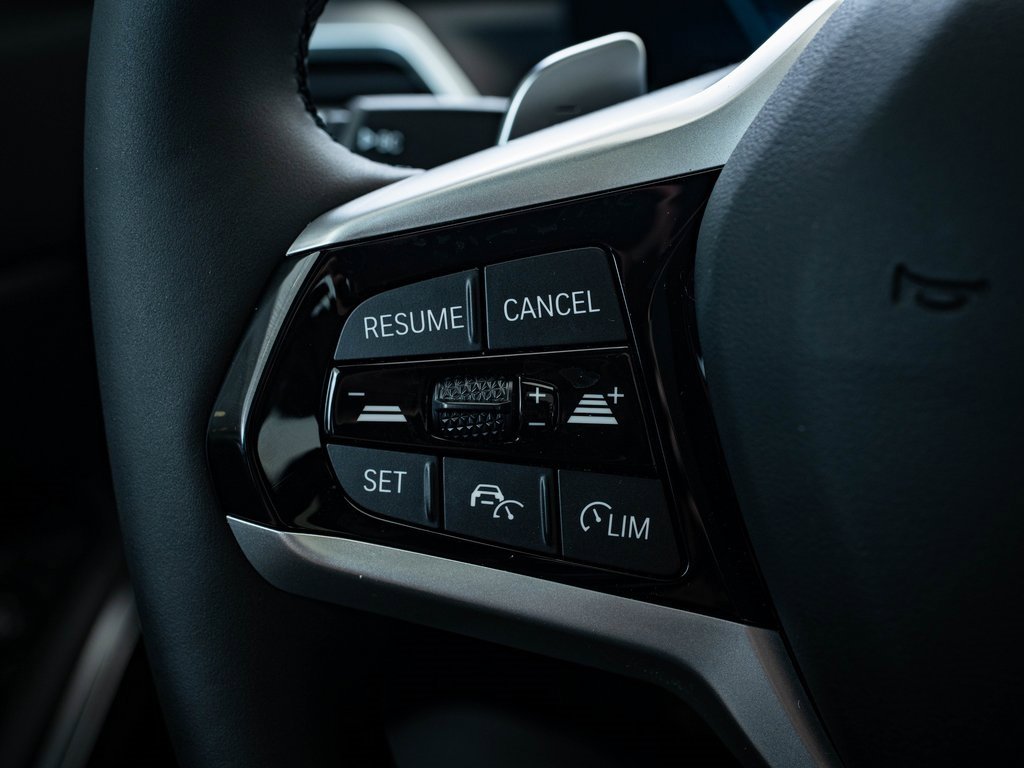 2025 Bmw 330i xDrive Sedan photo 23