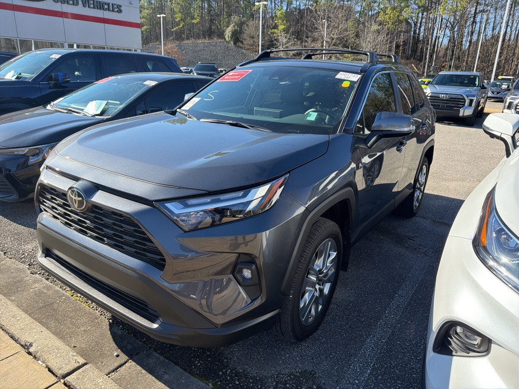 2025 Toyota RAV4 XLE Premium