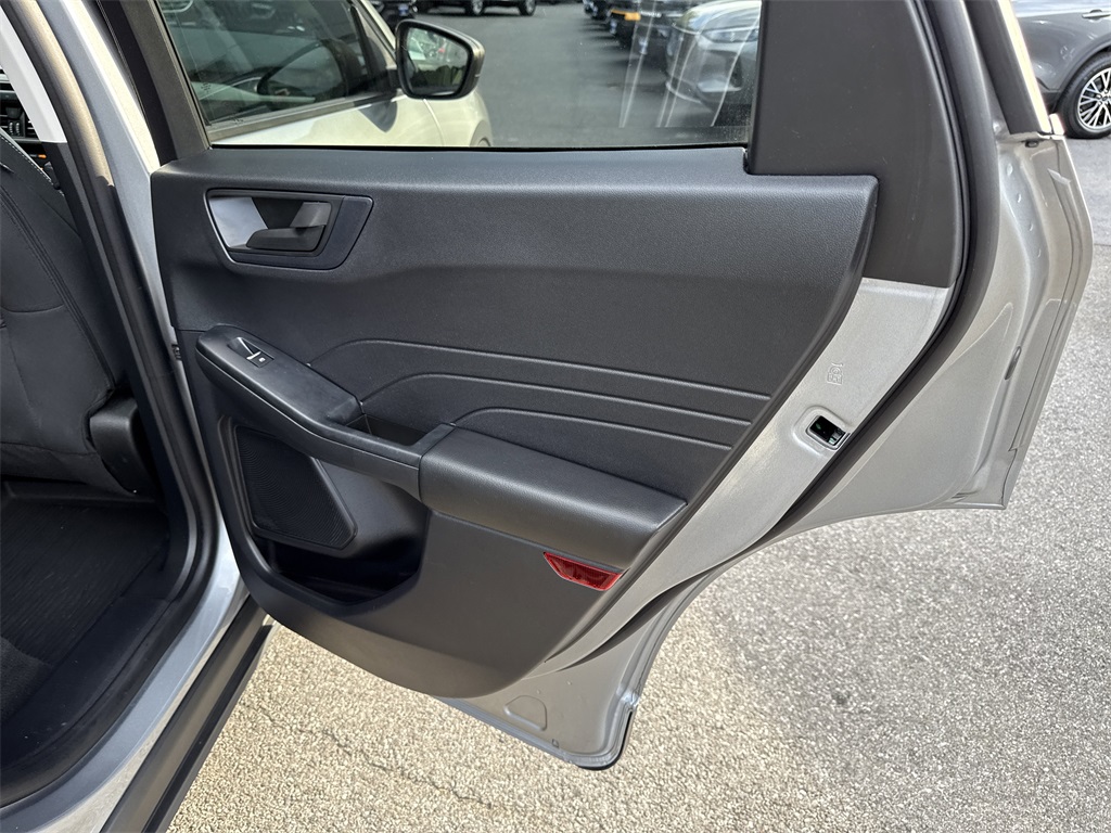 2022 Ford Escape SE photo 29