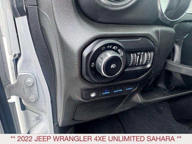2022 Jeep Wrangler Unlimited Sahara 4xe photo 9
