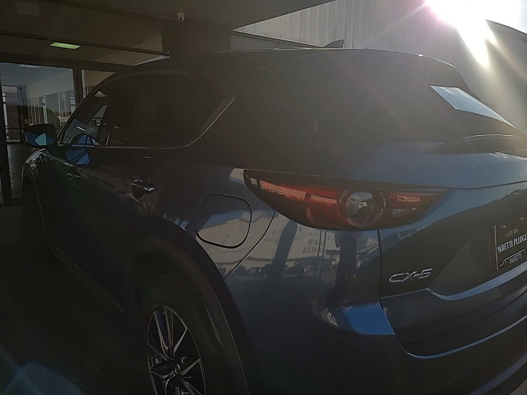 2017 Mazda CX-5 Grand Touring photo 3