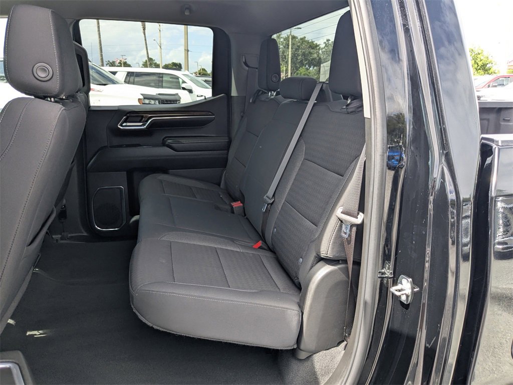 2024 Chevrolet Silverado 1500 LT photo 12