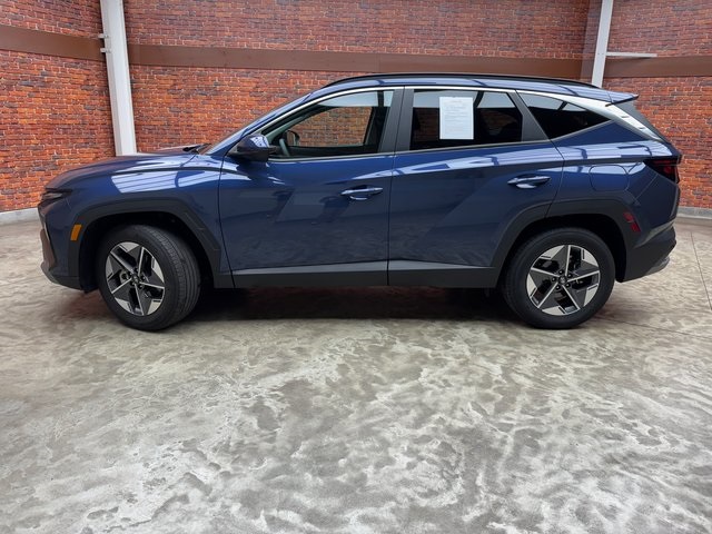 2025 Hyundai Tucson SEL photo 2