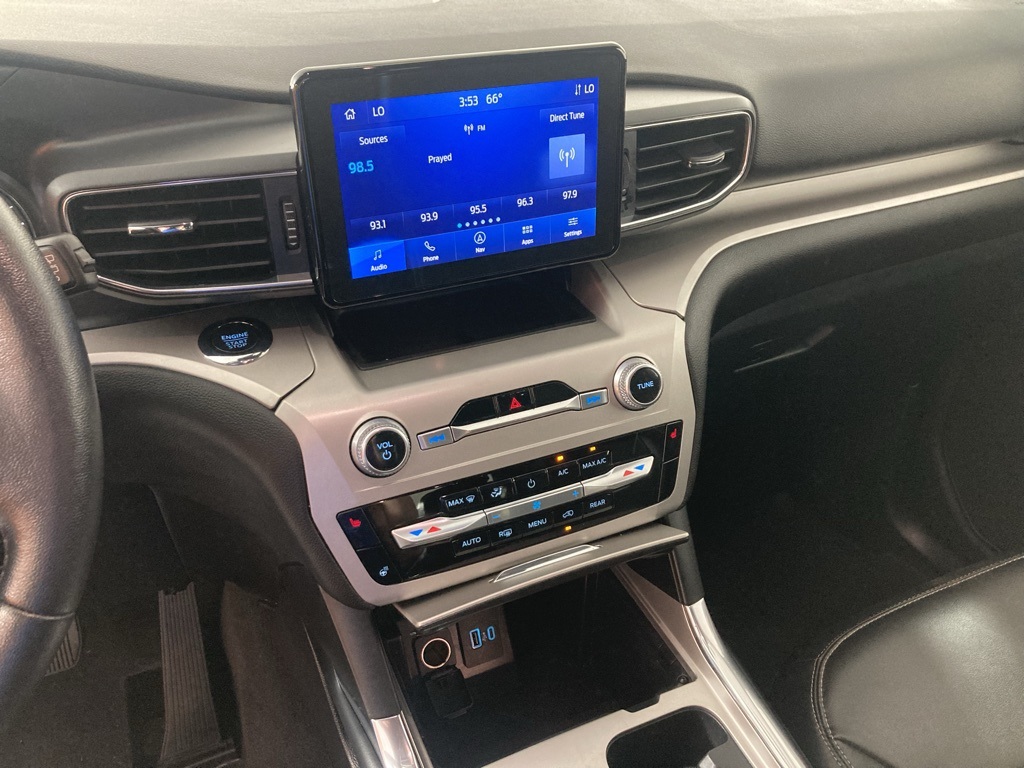 Used 2022 Ford Explorer XLT with VIN 1FMSK8DH8NGB50627 for sale in Elk River, Minnesota
