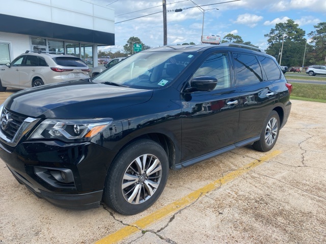 2020 Nissan Pathfinder SL