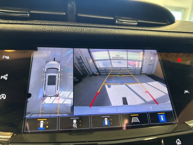 2023 Cadillac XT6 Sport photo 4