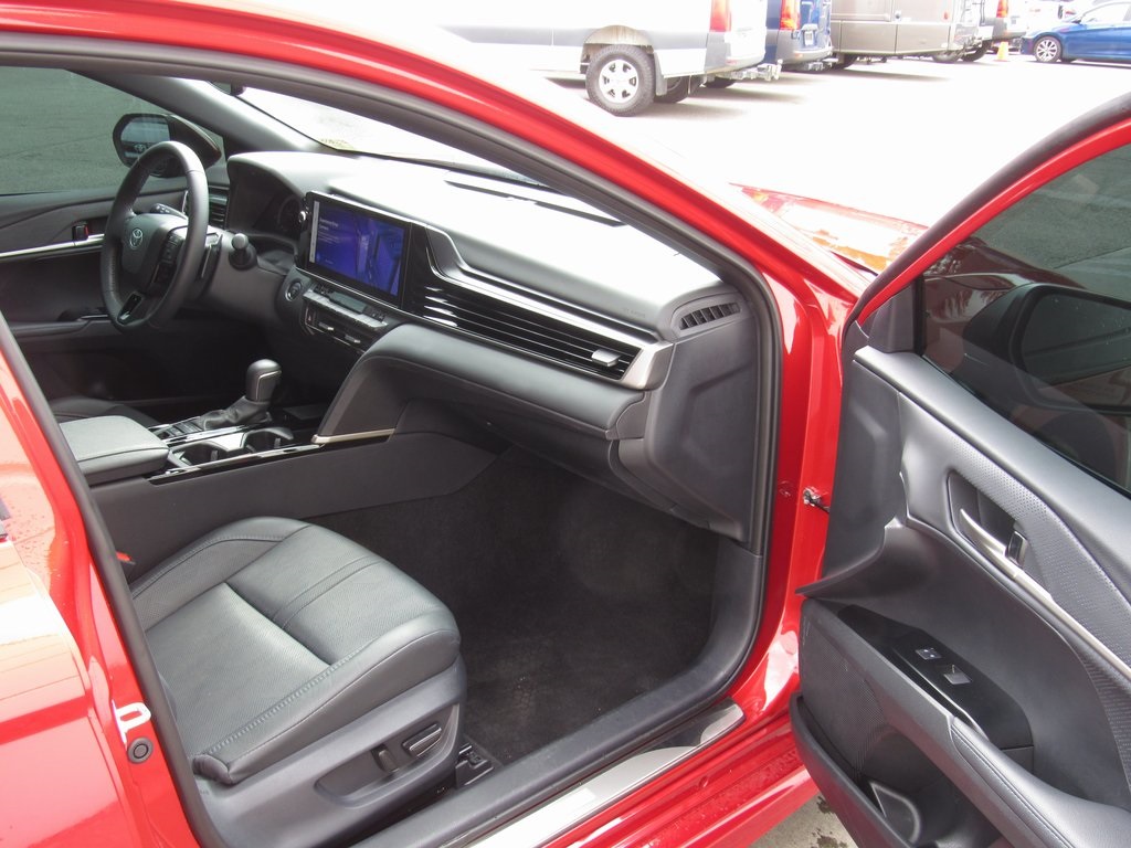 2025 Toyota Camry XSE photo 19