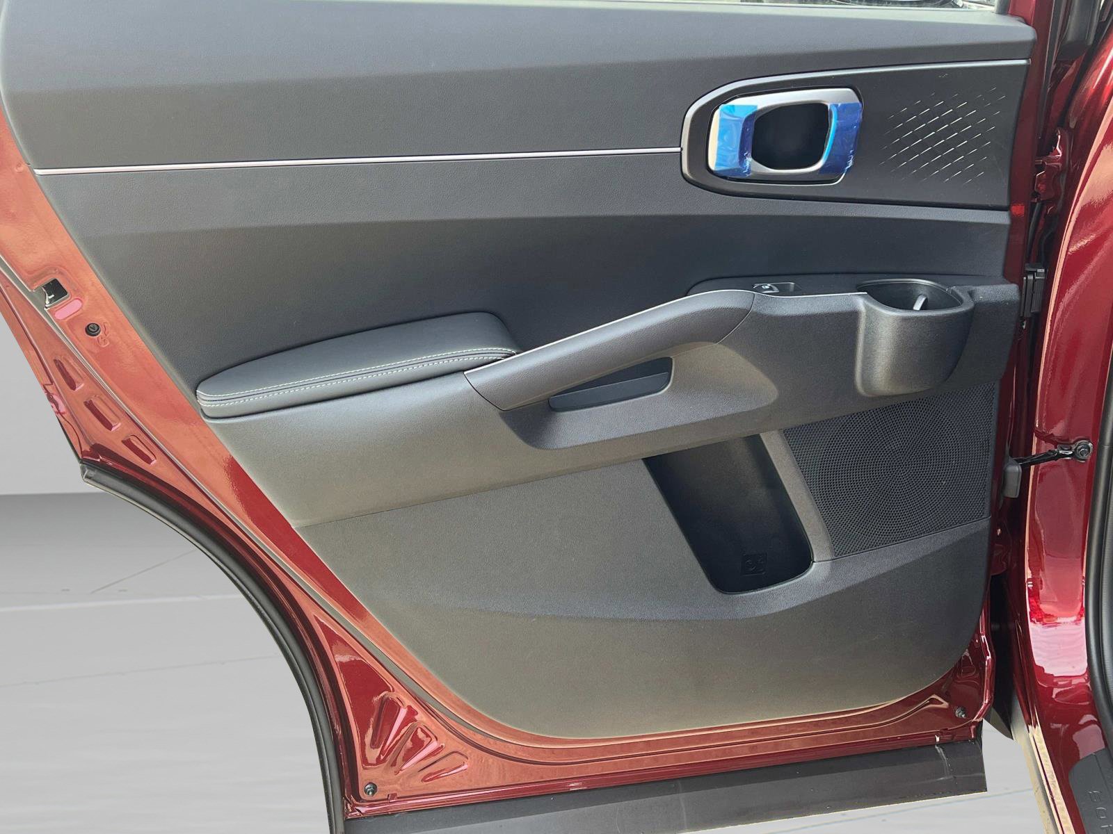2025 Kia Sorento S photo 13