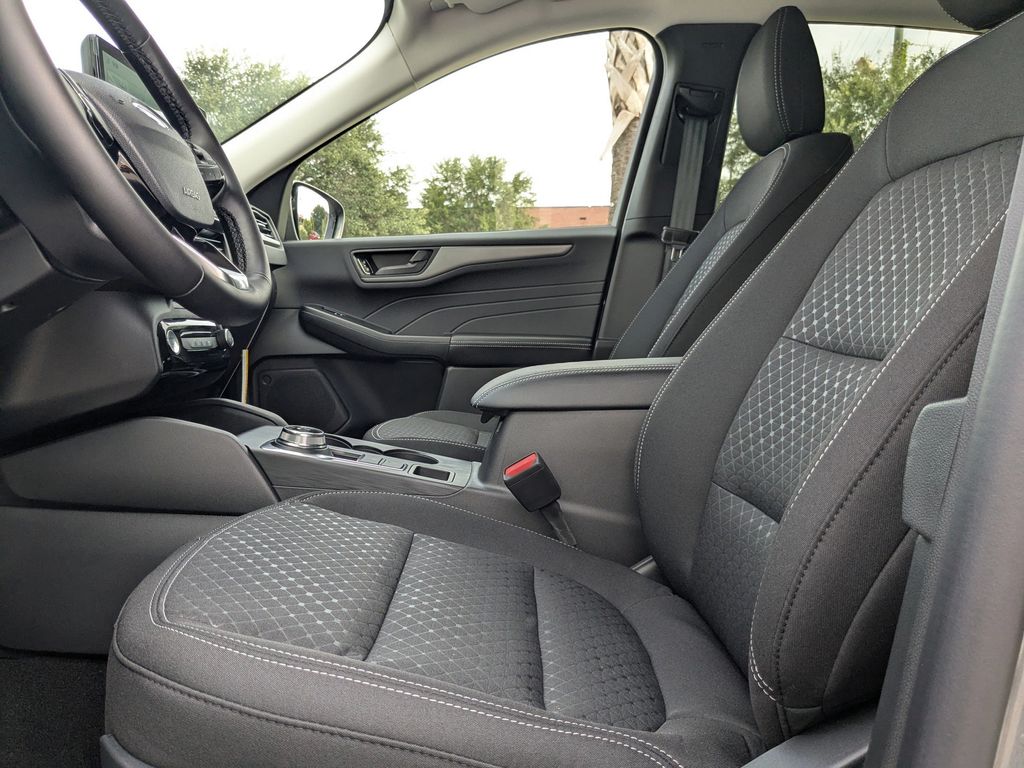 2025 Ford Escape Active photo 14