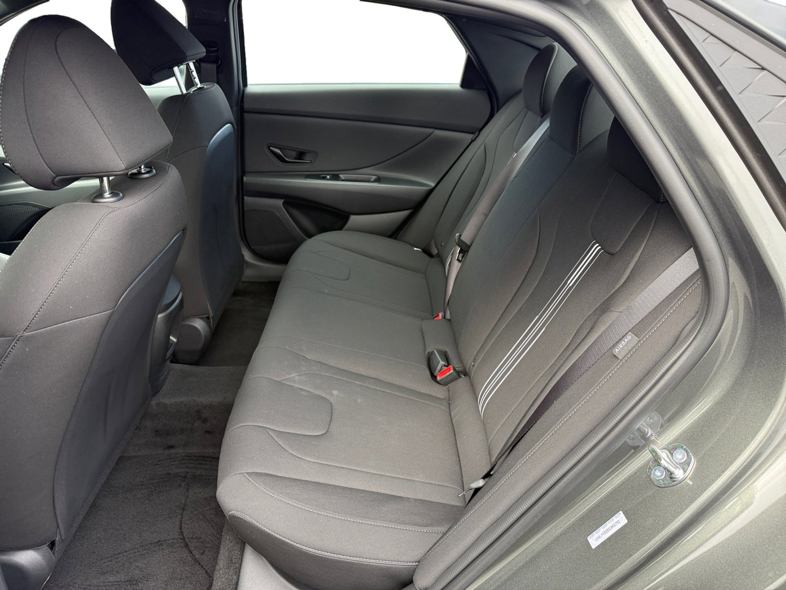 2025 Hyundai Elantra SEL Sport photo 16
