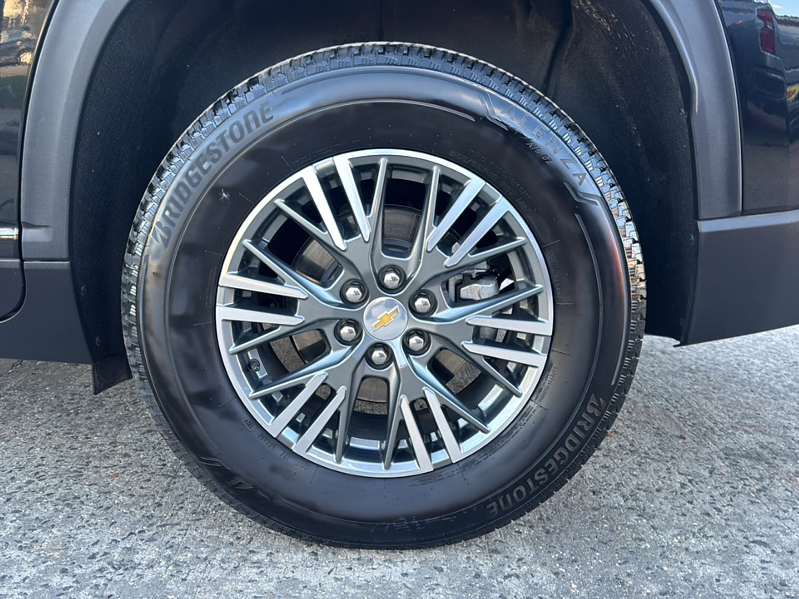 2024 Chevrolet Traverse photo 9