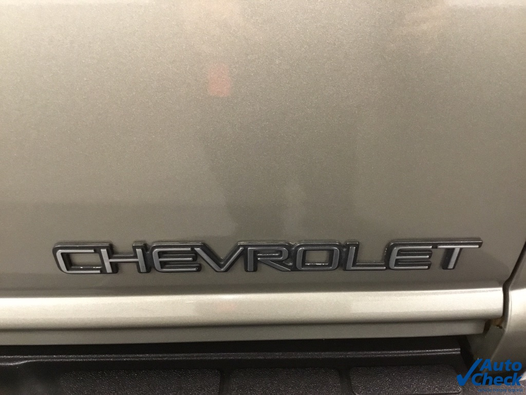 2000 Chevrolet S-10 Pickup photo 16