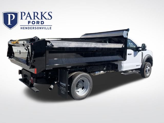 2025 Ford F-550 Super Duty Chassis Cab XL's photo