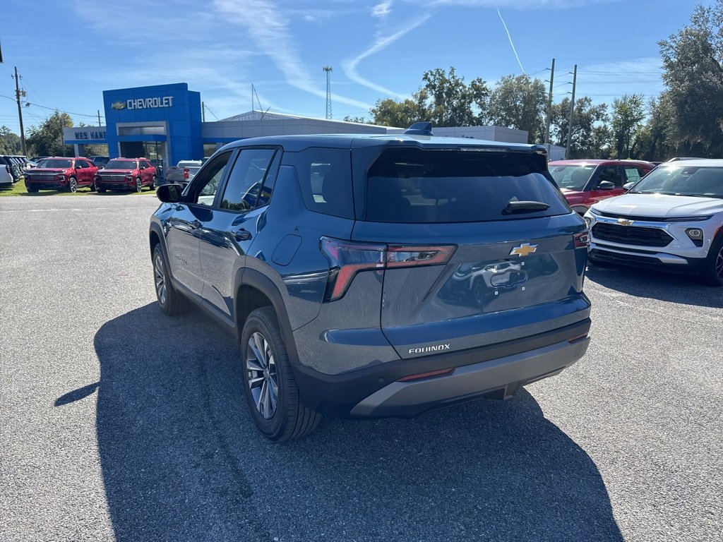 2026 Chevrolet Equinox LT photo 4