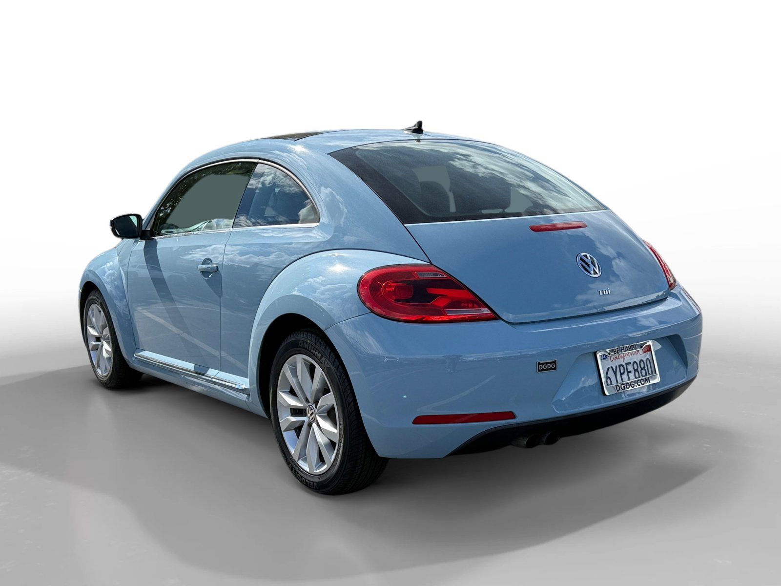 2013 Volkswagen Beetle TDI photo 3