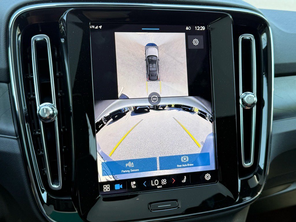2024 Volvo C40 Recharge Plus photo 9