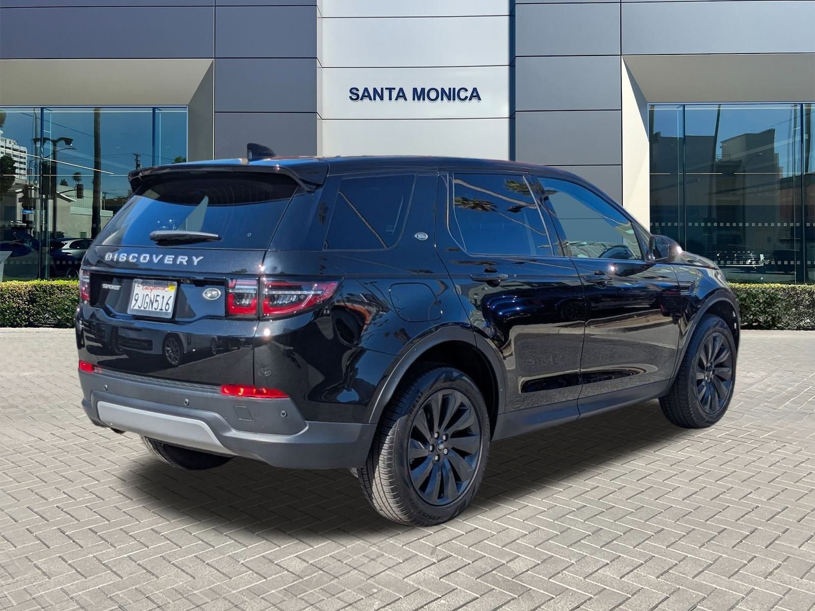 2023 Land Rover Discovery Sport SE photo 4