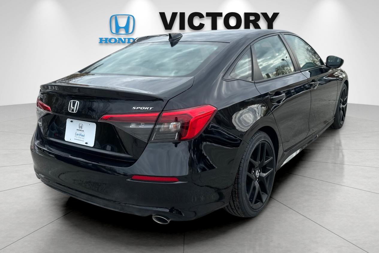 2022 Honda Civic Sport photo 2