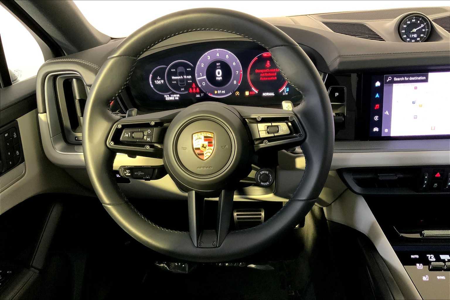 2024 Porsche Cayenne S Coupe photo 5