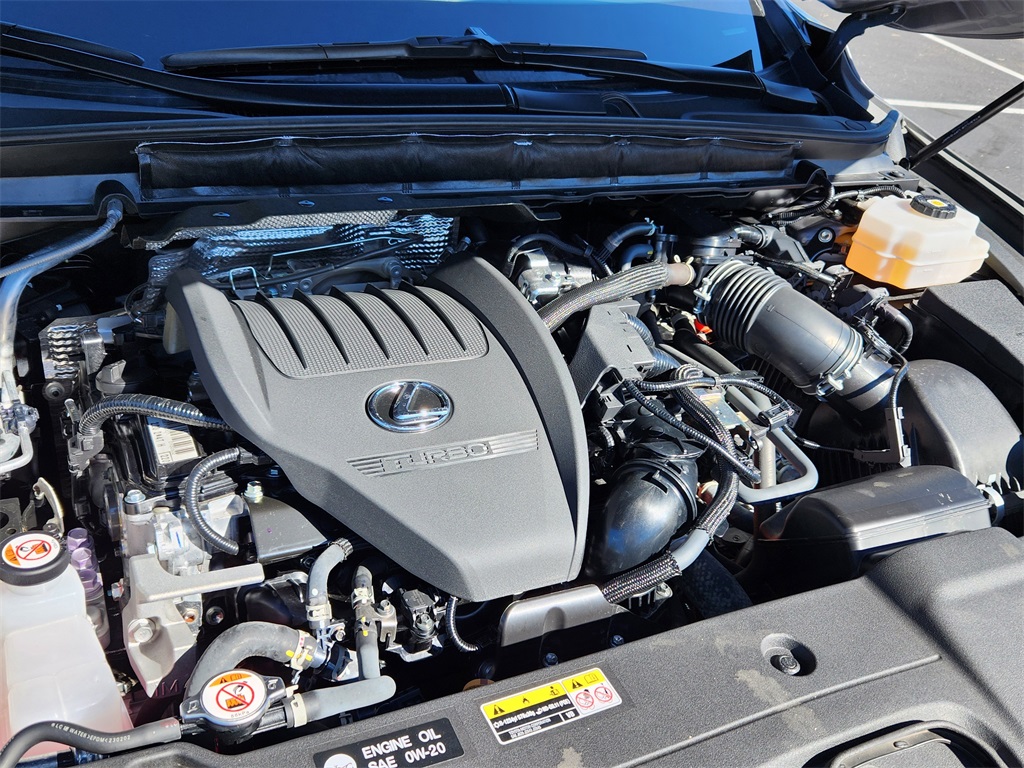2023 Lexus RX 500h F SPORT Performance photo 18