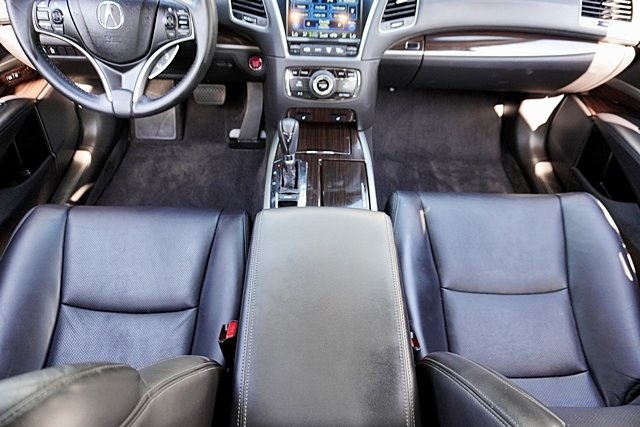 2017 Acura RLX Technology photo 19