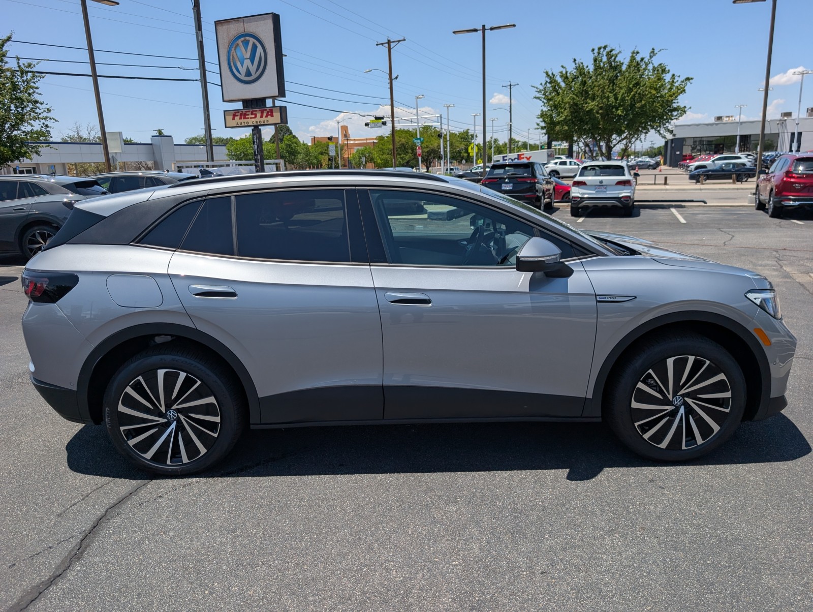 New 2025 Silver Mist Metallic Volkswagen Pro image 4