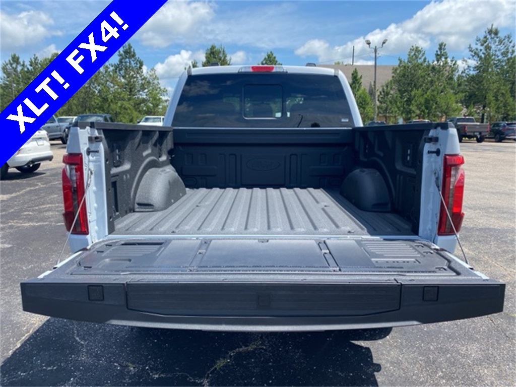 2025 Ford F-150 XLT photo 18