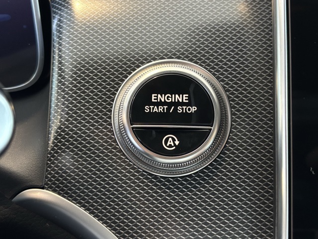 2026 Mercedes Benz GLC 300 photo 17