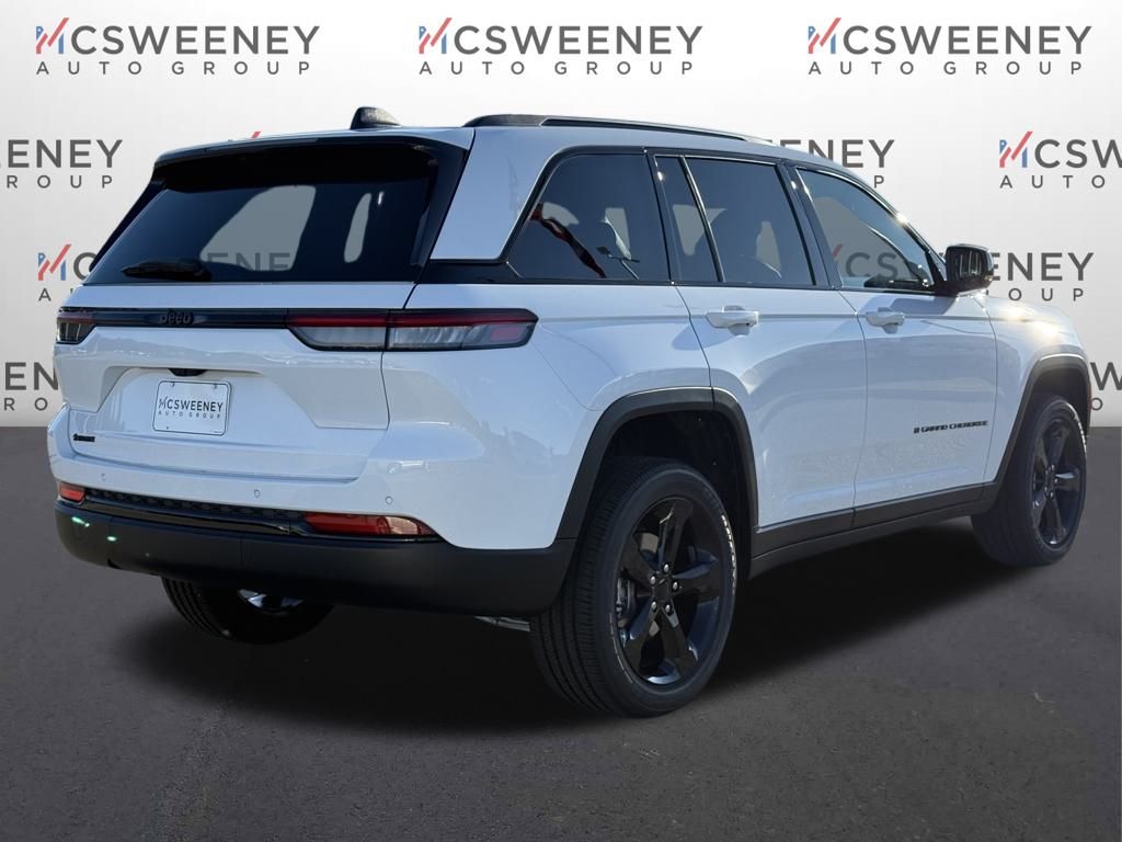 2025 Jeep Grand Cherokee Altitude X photo 3