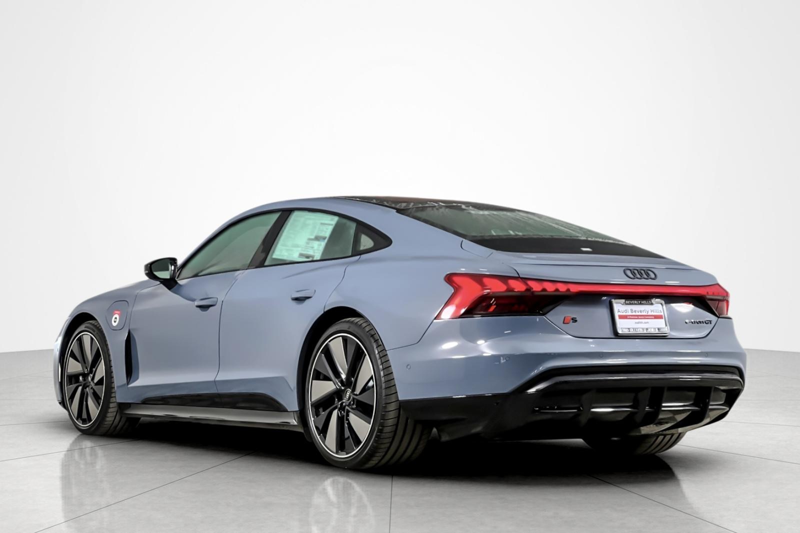 2026 Audi e-tron GT Premium Plus photo 3