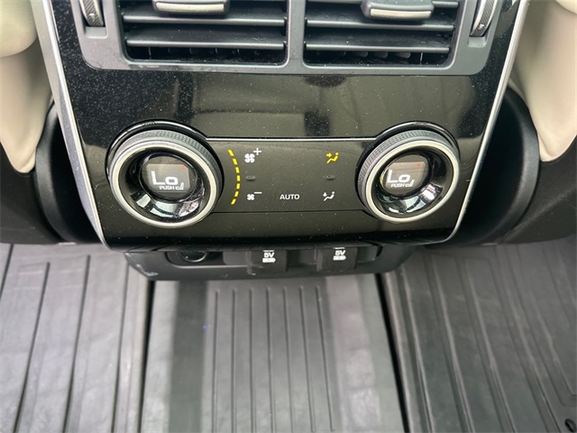 2020 Land Rover Range Rover Sport HSE photo 11
