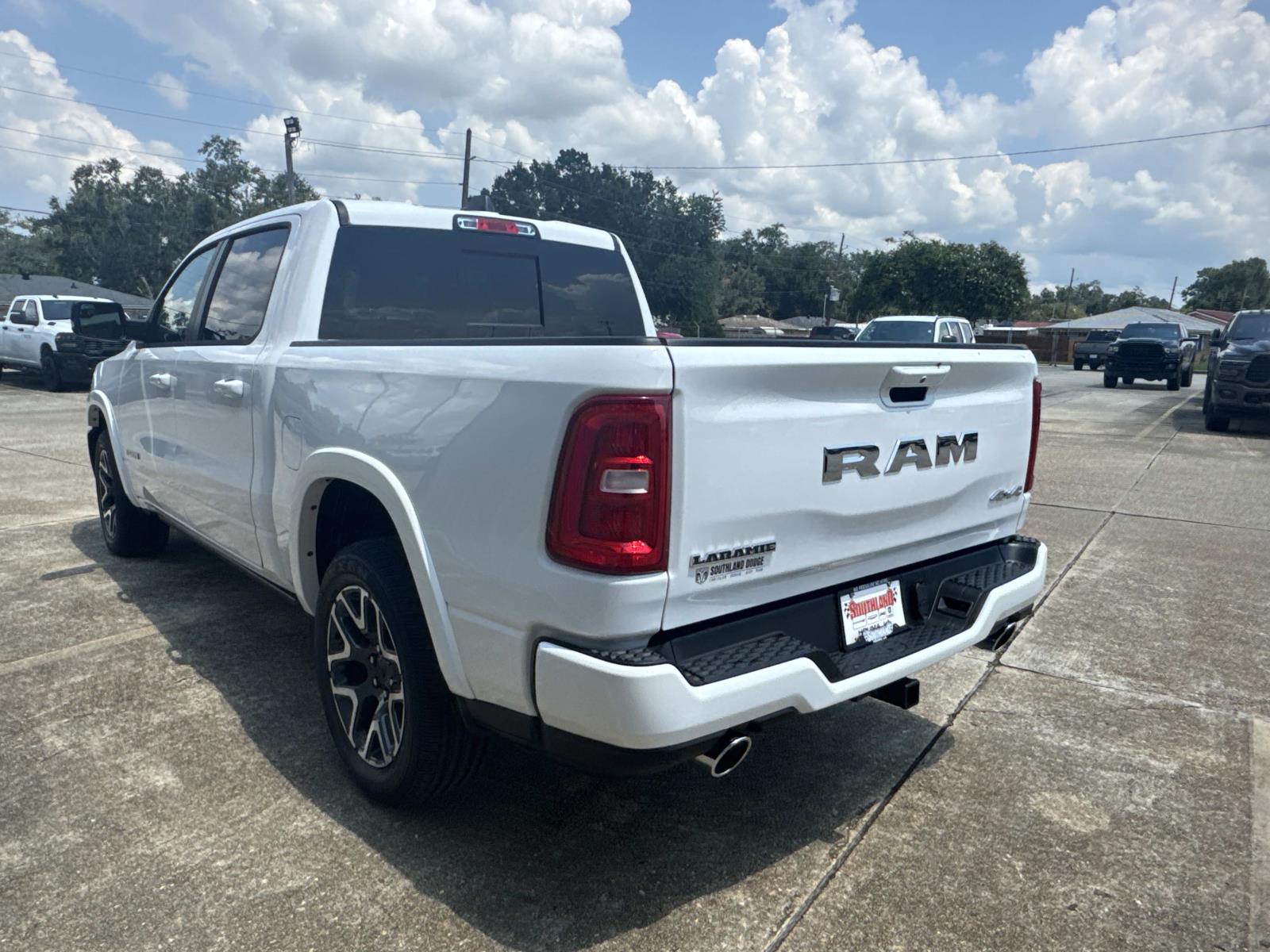 2026 Ram 1500 Laramie photo 4