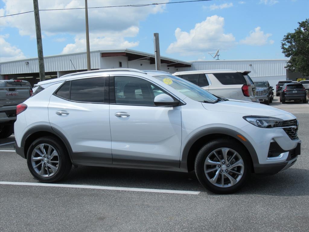 2023 Buick Encore GX Essence photo 2
