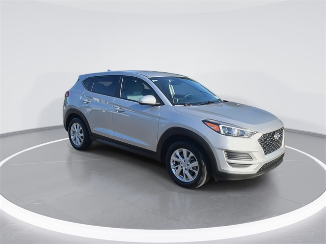 2020 Hyundai Tucson SE photo 2