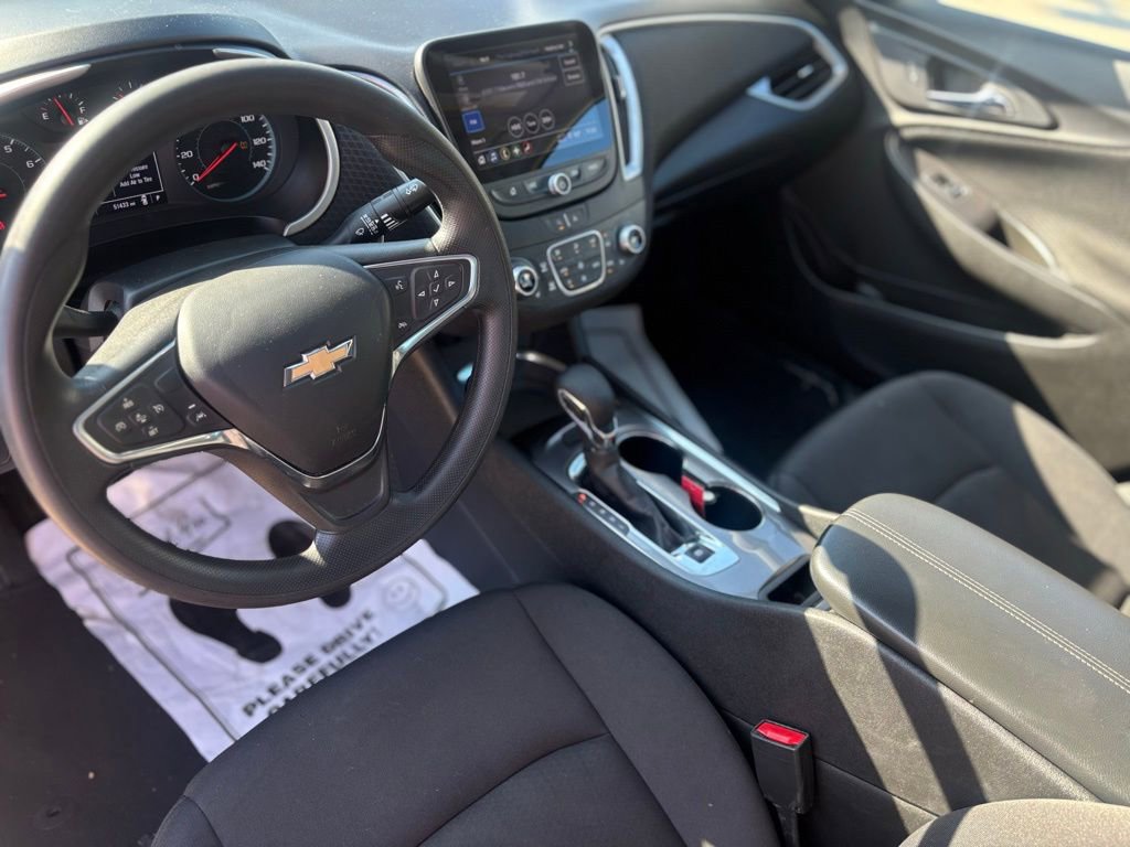 2023 Chevrolet Malibu 1LT photo 9