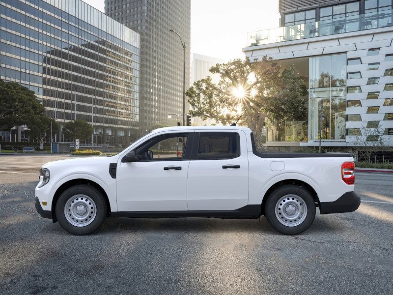 2025 Ford Maverick XL photo 4