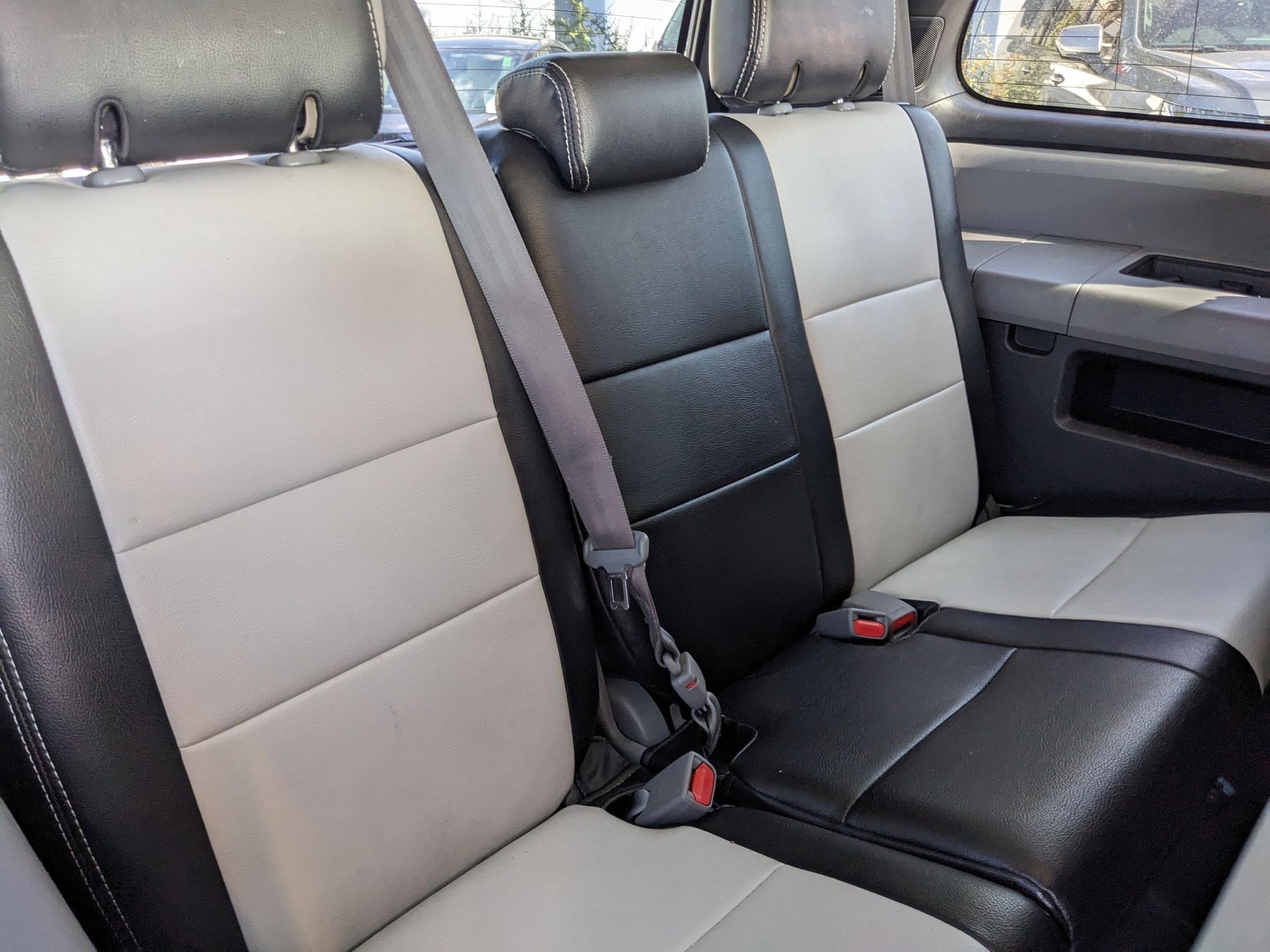 2019 Toyota Sequoia SR5 photo 19