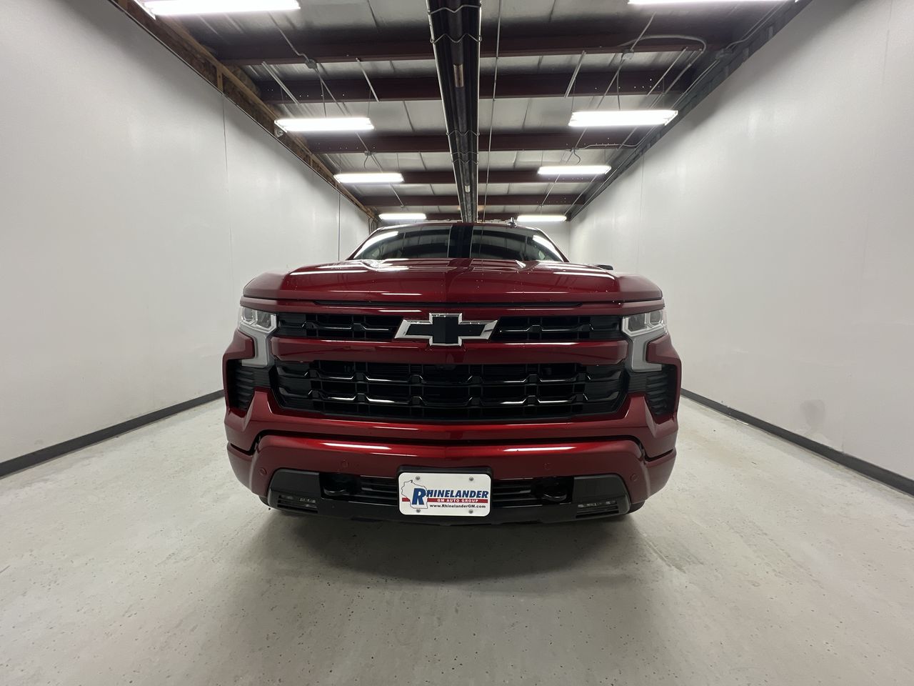 2025 Chevrolet Silverado 1500 RST photo 2