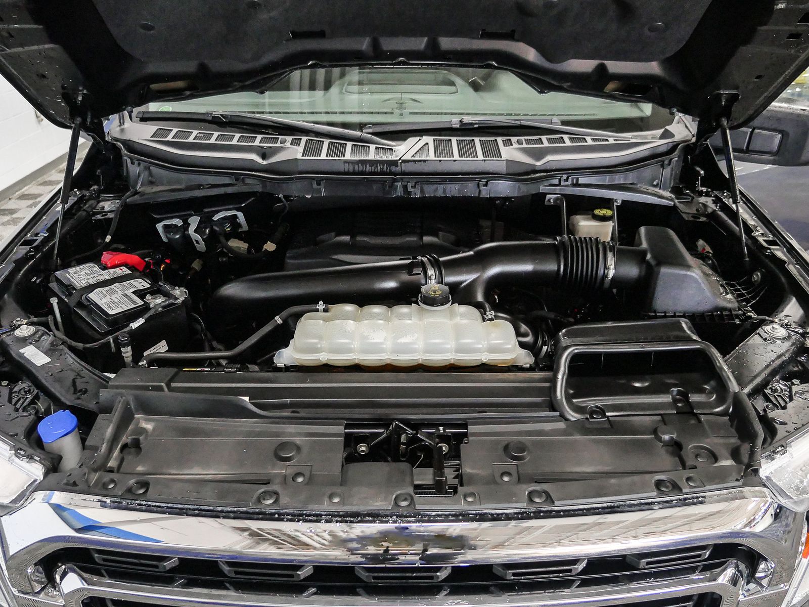 2022 Ford F-150 XLT photo 16