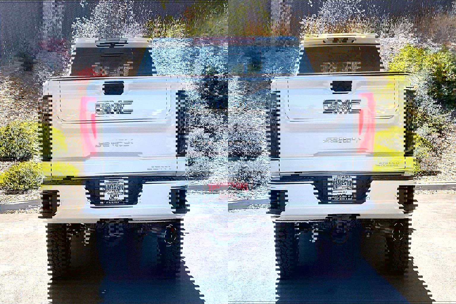 2025 Gmc Sierra 2500 HD Denali Ultimate photo 3