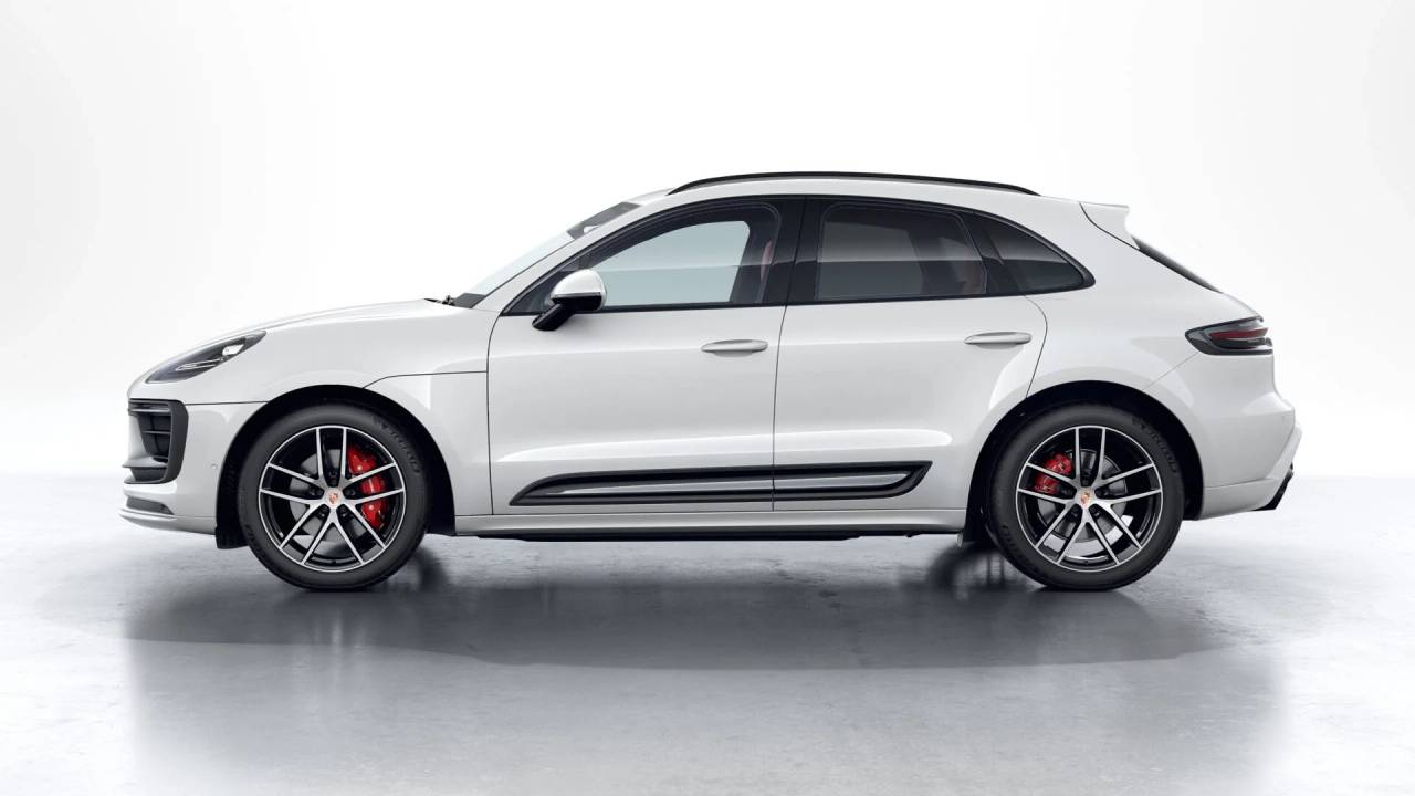 2026 Porsche Macan S photo 2