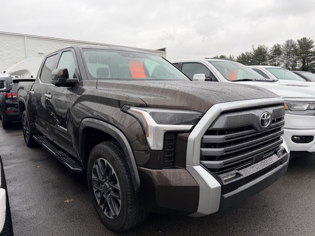 2024 Toyota Tundra Limited's photo