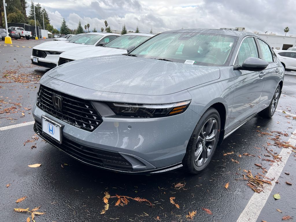 2025 Honda Accord Hybrid EX-L's photo